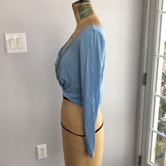 Titika long sleeve crop top - Picture 5 of 7